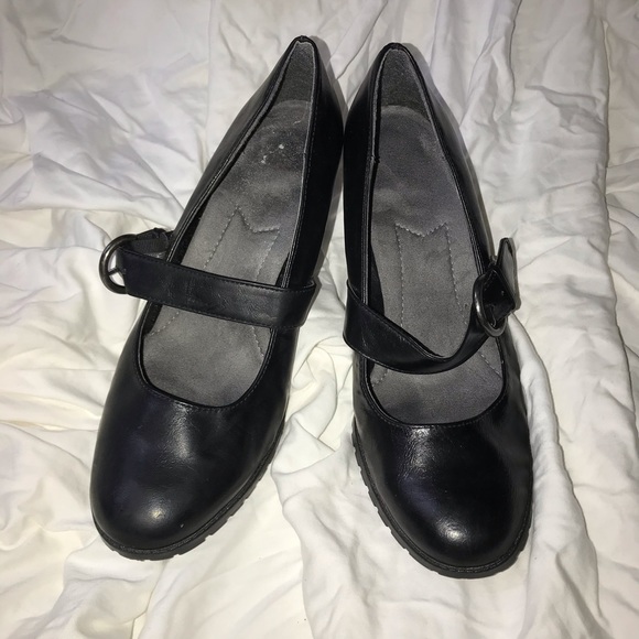 aerosoles mary jane shoes